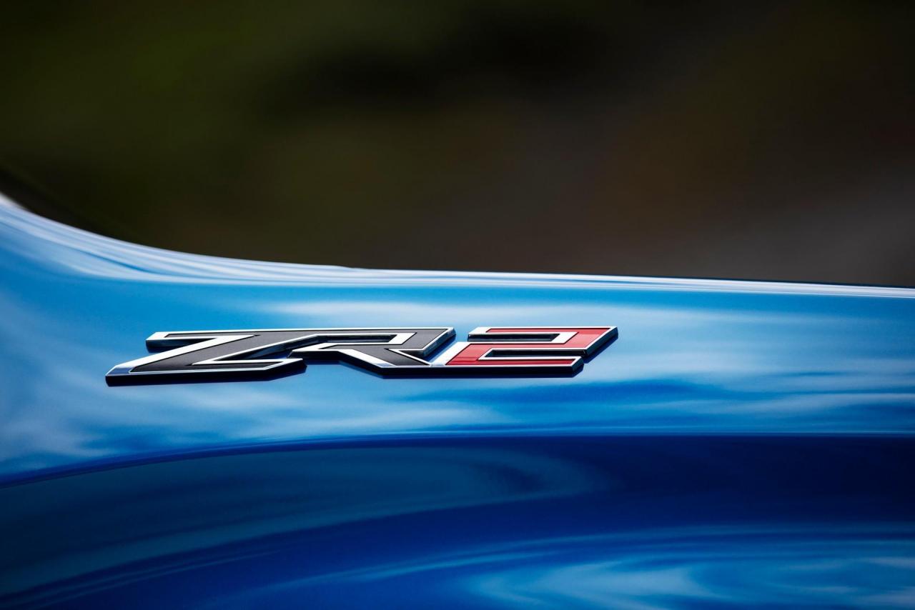 2022-Chevrolet-Silverado-ZR2-11.jpg