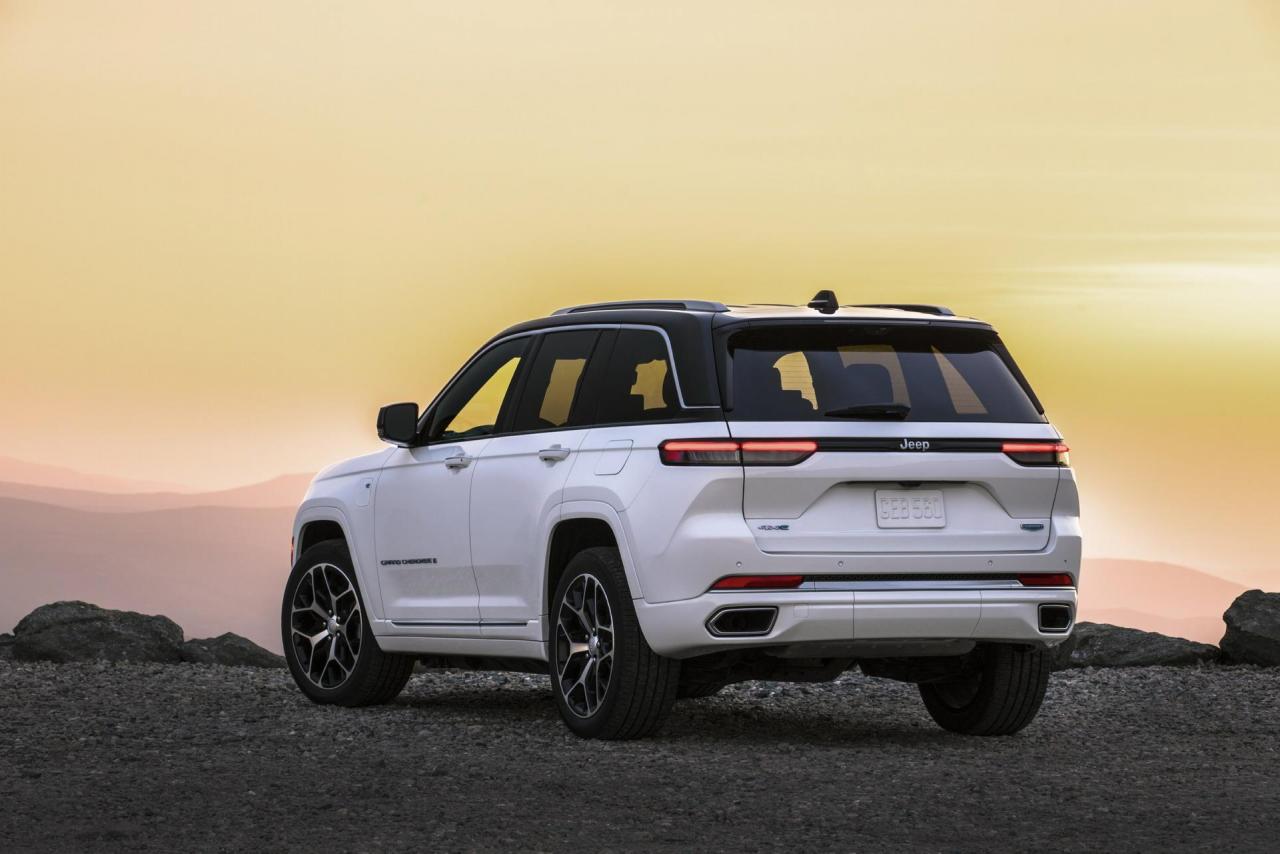 2022-Jeep-Grand-Cherokee-114.jpg