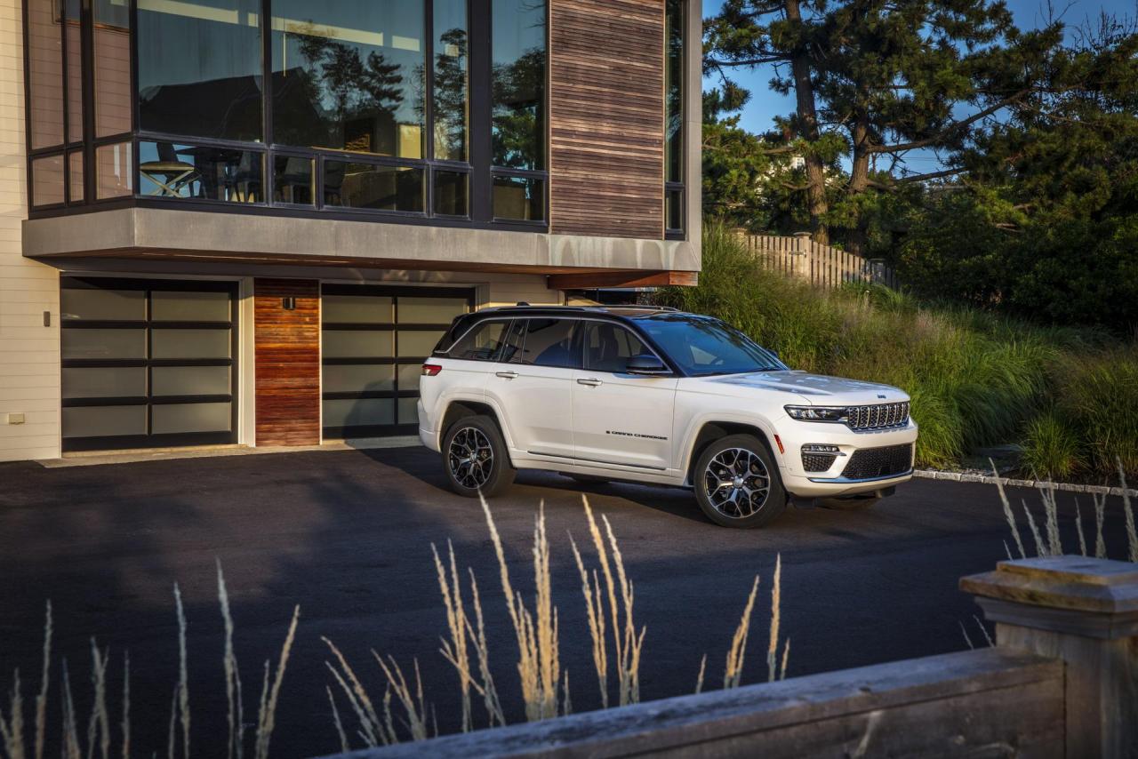 2022-Jeep-Grand-Cherokee-119.jpg
