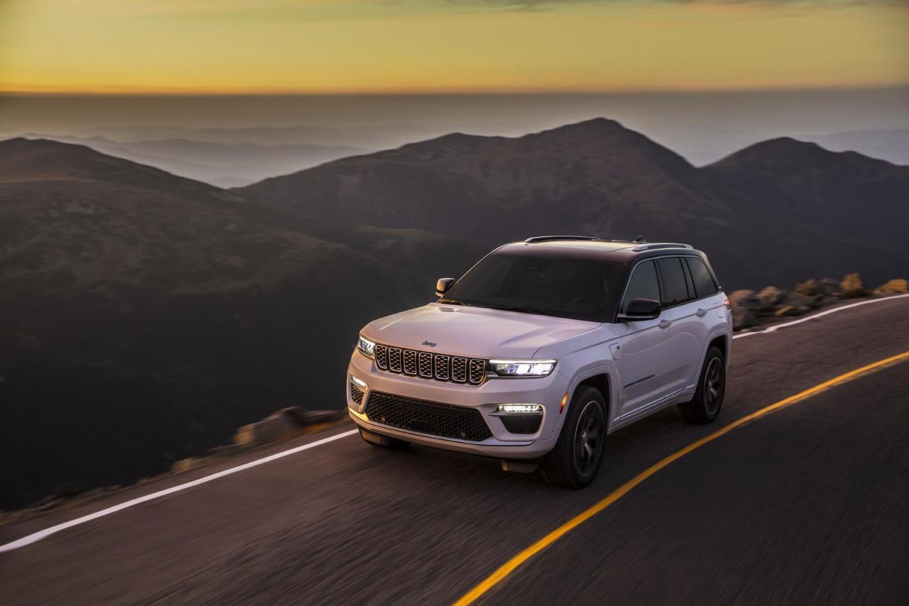 2022-Jeep-Grand-Cherokee-122.jpg