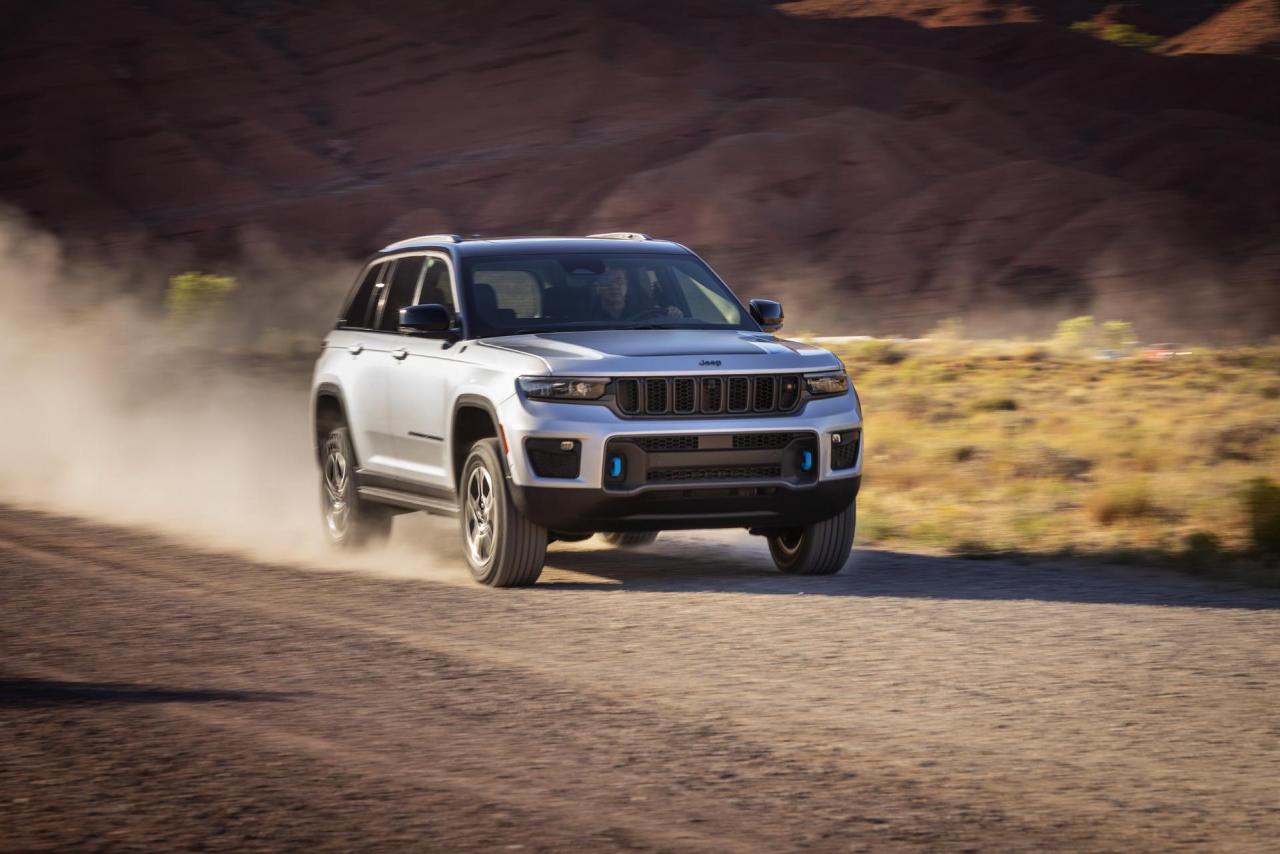 2022-Jeep-Grand-Cherokee-14-1.jpg