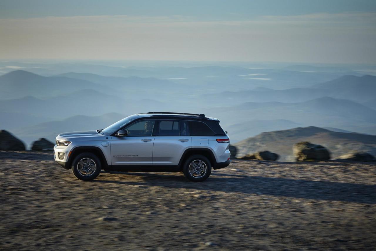 2022-Jeep-Grand-Cherokee-31-1.jpg