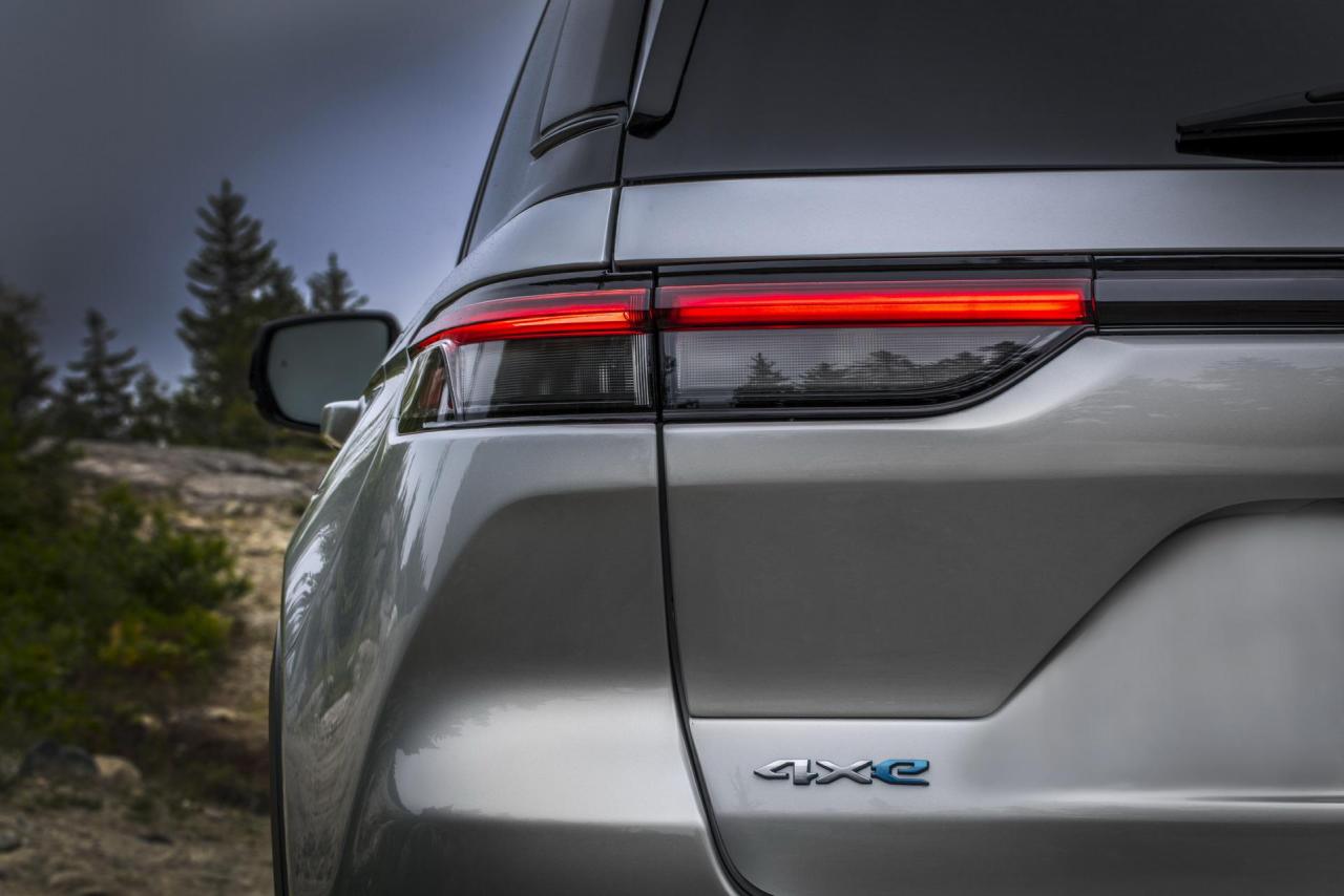 2022-Jeep-Grand-Cherokee-41-1.jpg