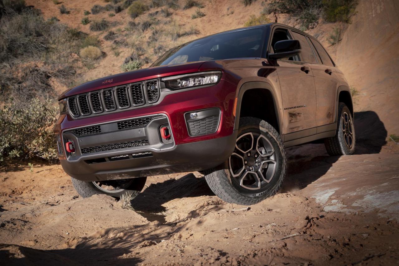 2022-Jeep-Grand-Cherokee-72-1.jpg