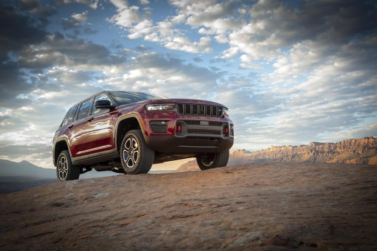 2022-Jeep-Grand-Cherokee-78-1.jpg