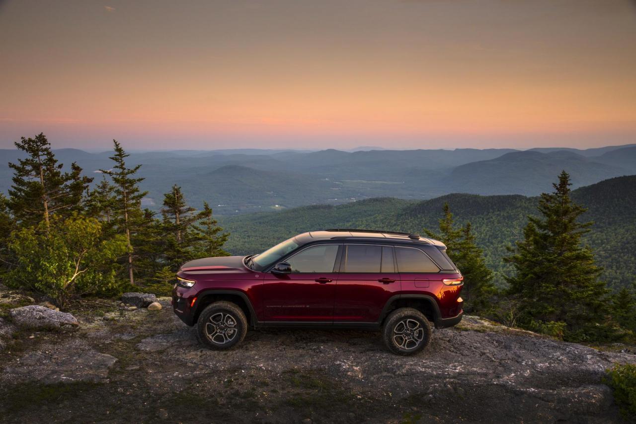 2022-Jeep-Grand-Cherokee-96.jpg