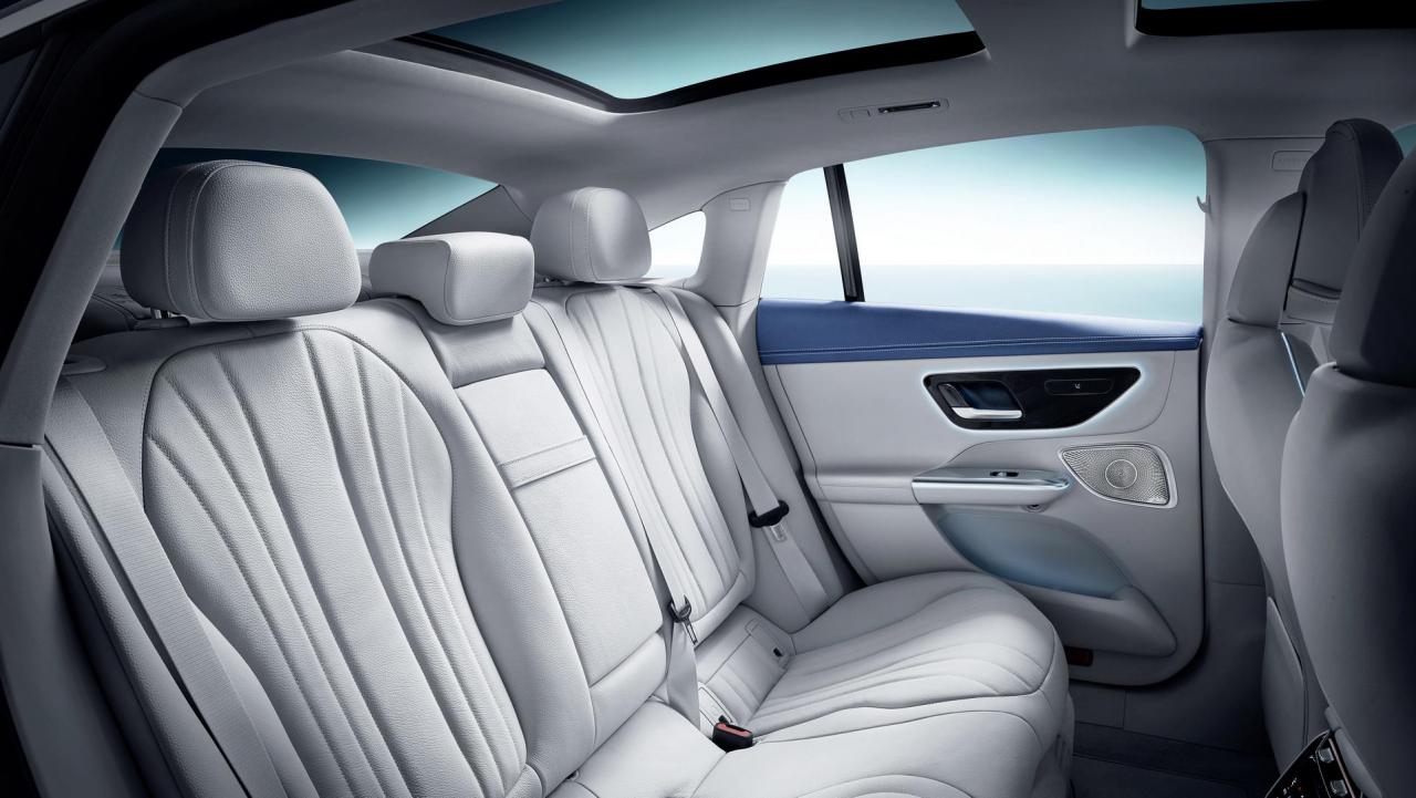2022-Mercedes-Benz-EQE-24.jpg