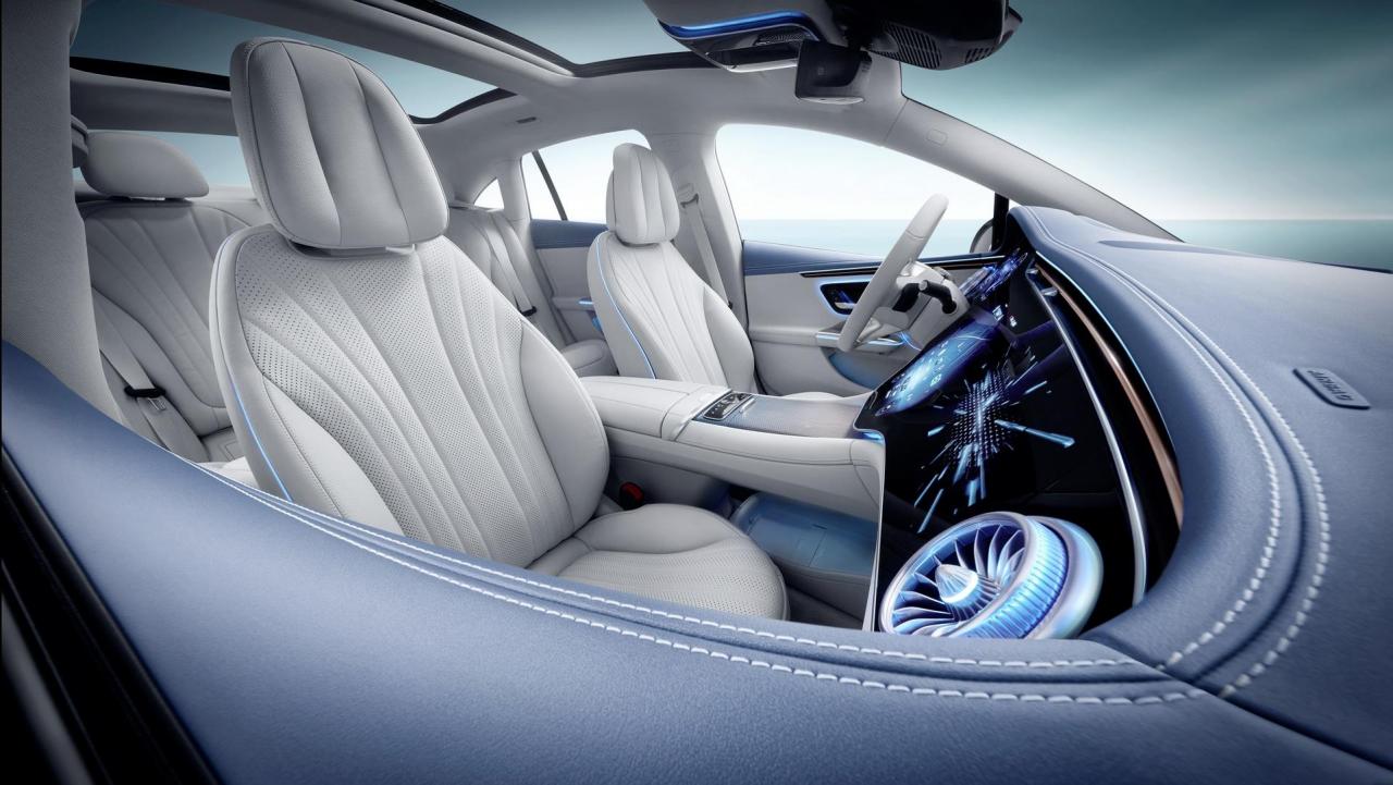 2022-Mercedes-Benz-EQE-27.jpg
