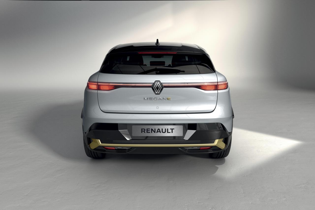 2021 - New Renault Mgane E-TECH Electric - Studio (3).jpg