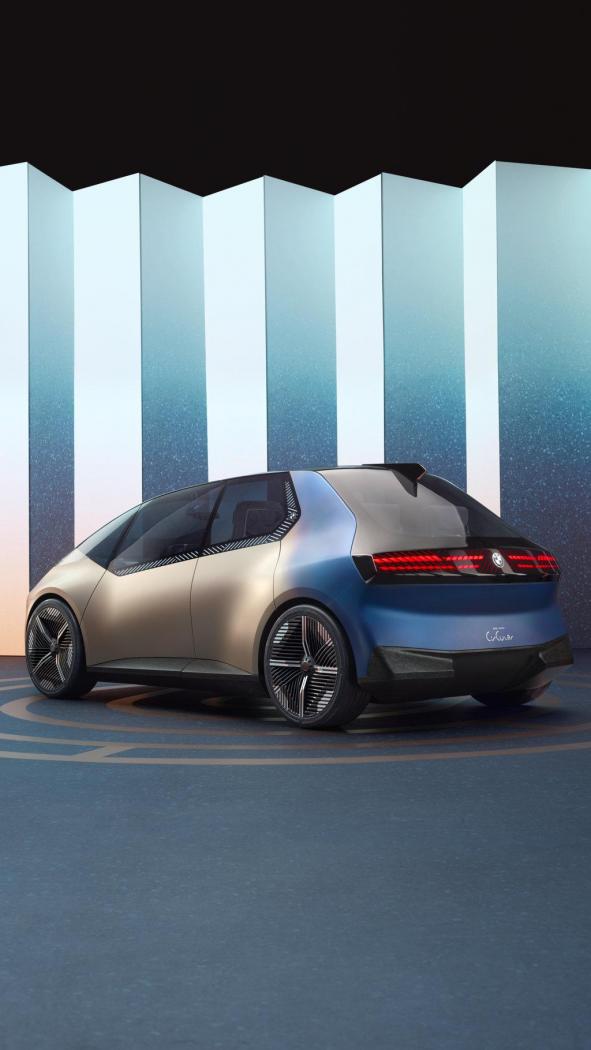 BMW i Vision Circular 2022 (2).jpg