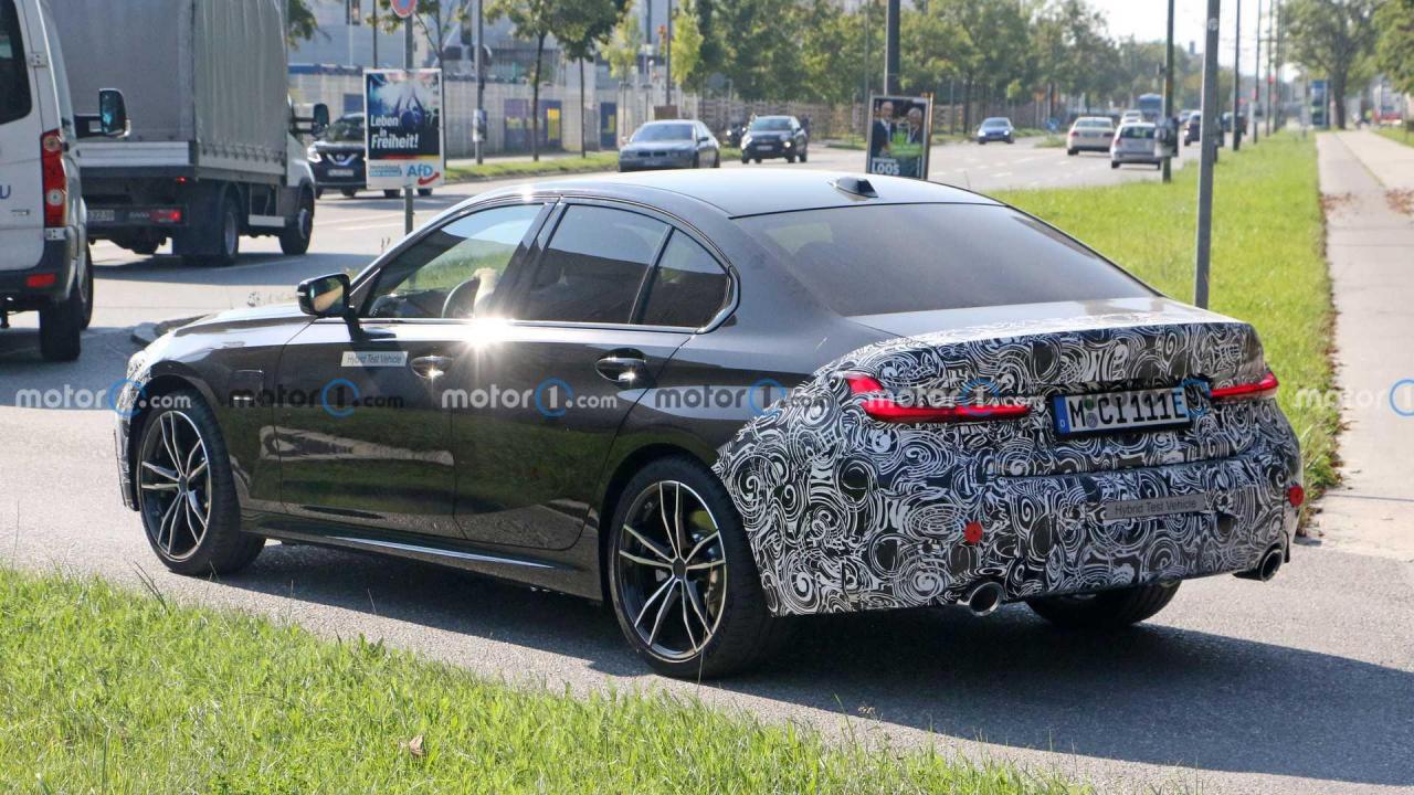 bmw-3-series-facelift-new-spy-photo (6).jpg