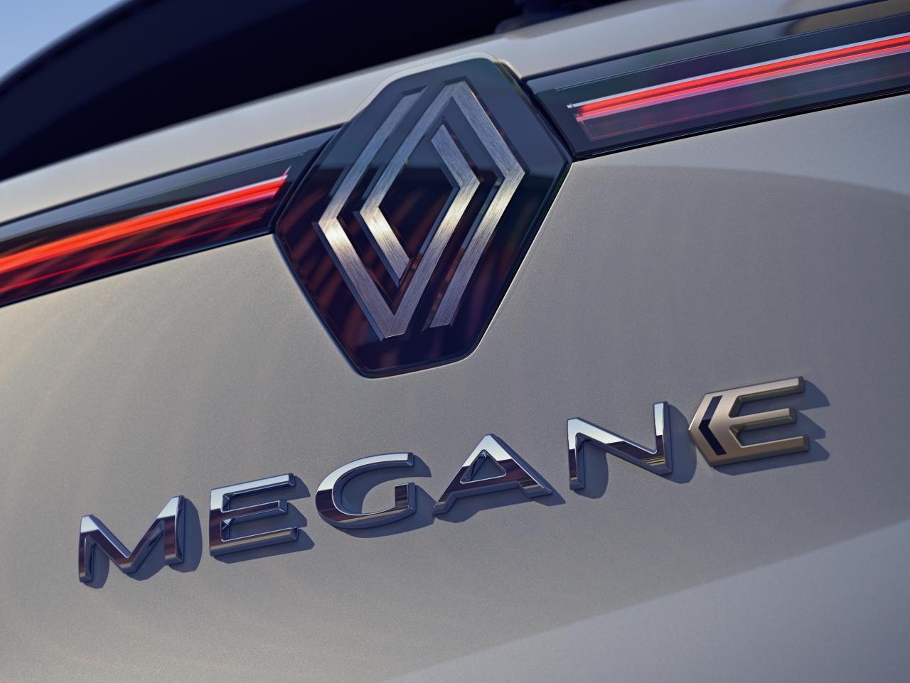 2021 - New Renault Mgane E-TECH Electric - Nature (15).jpg