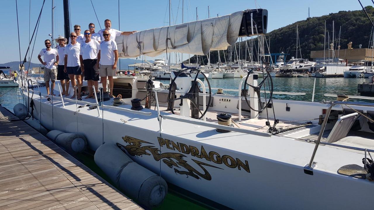 Pendragon-e-il-Lightbay-Sailing-Team.jpeg