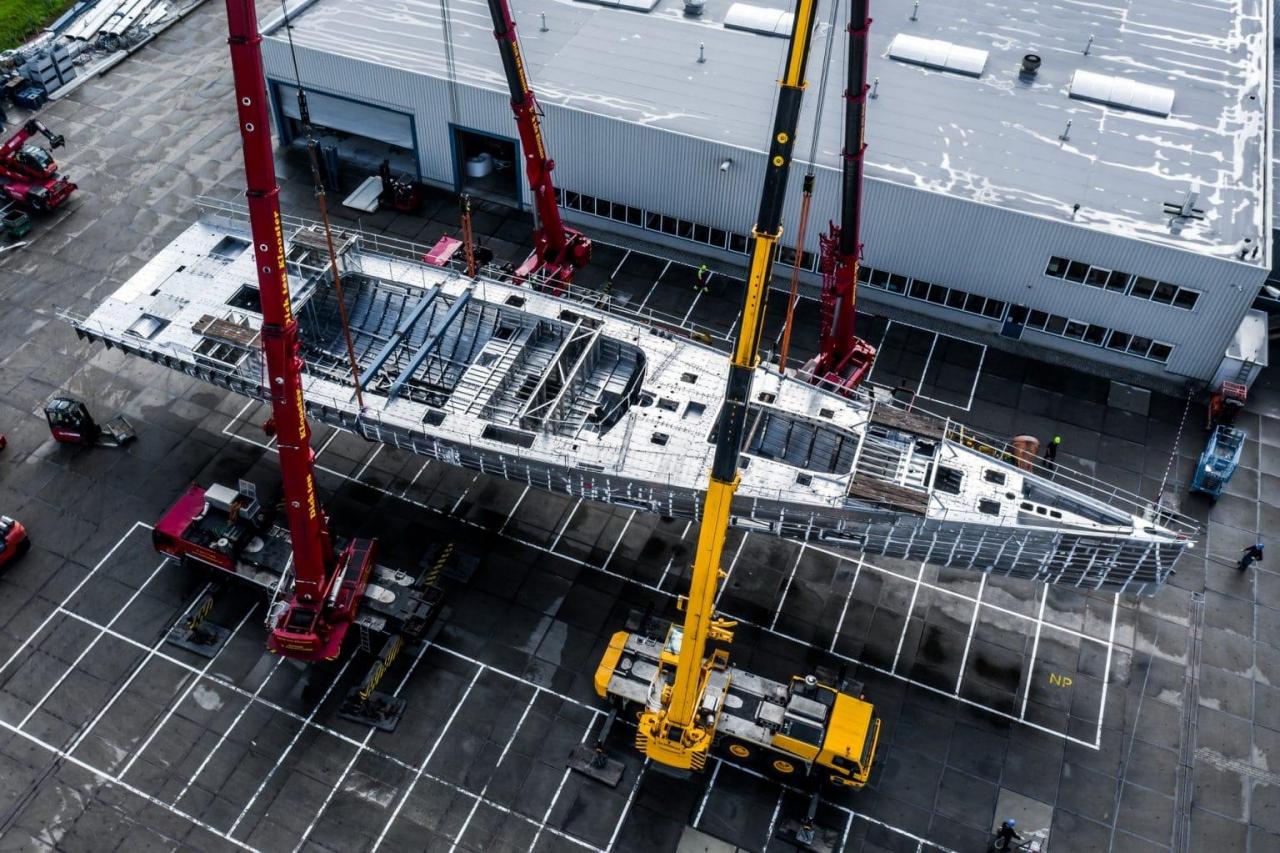 Royal-Huisman-project-405-photo-by-Tom-van-Oossanen-DJI_0286_resize-1536x1023.jpg