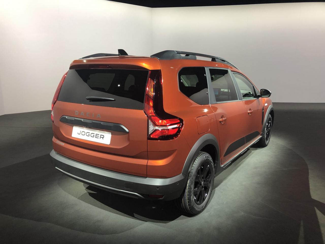 S0-presentation-video-dacia-jogger-2021-le-break-qui-casse-les-prix-688498.thumb.jpg.c951c151c8973ce2f9b5875c4a69705c.jpg