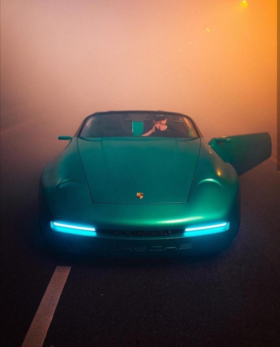 [One-Off] Porsche 968 L'ART