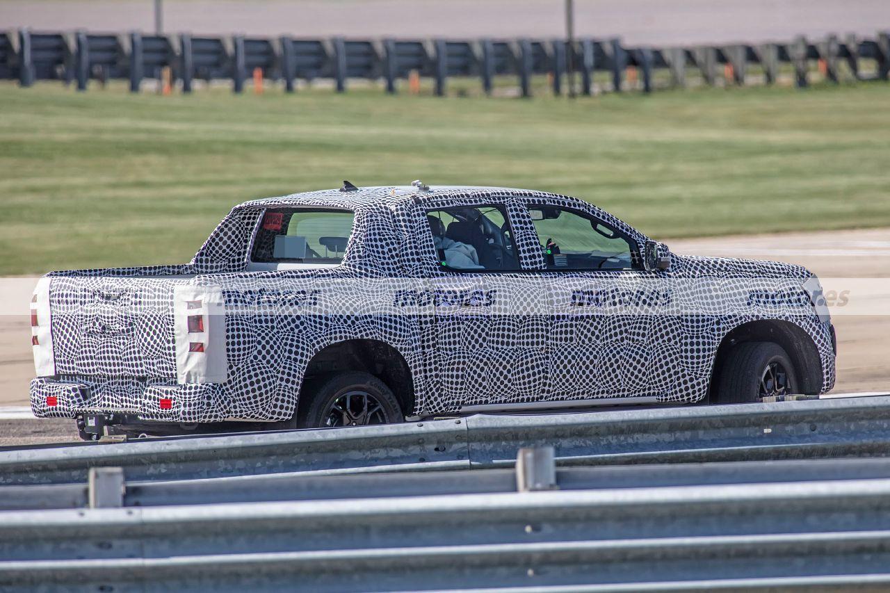 volkswagen-amarok-2023-fotos-espia-202180999-1631099843_8.jpg.e67b90b075c0fae394c7cb0952736467.jpg