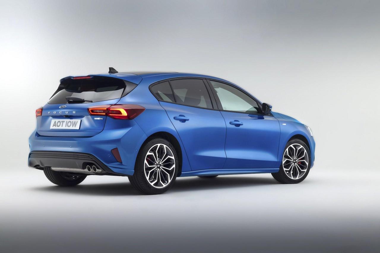 2021-Ford-Focus-facelift-00033.jpg