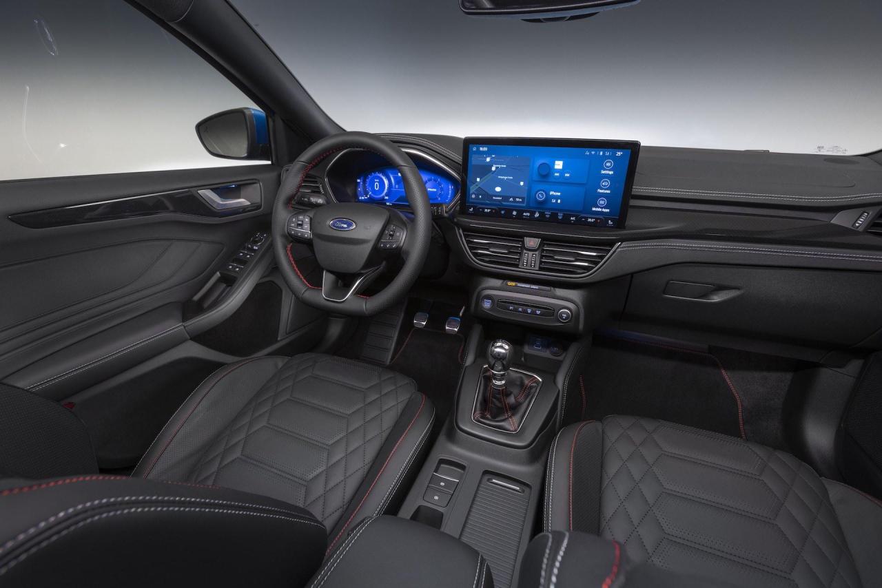 2021-Ford-Focus-facelift-00035.jpg