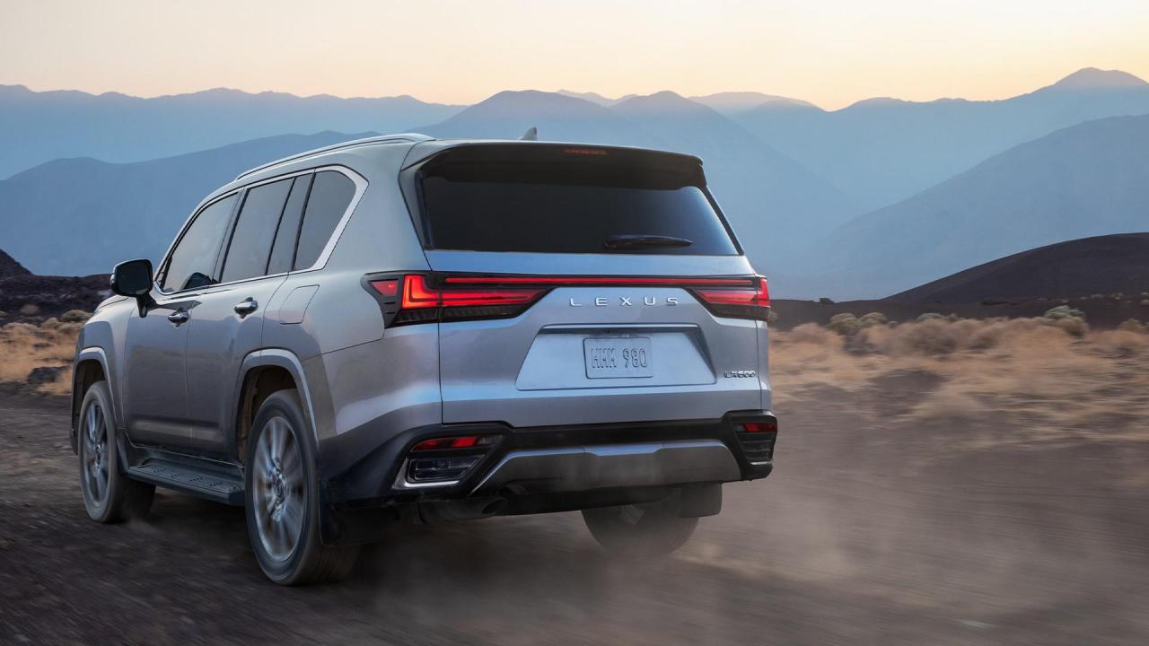 2022-Lexus-LX-14.jpg