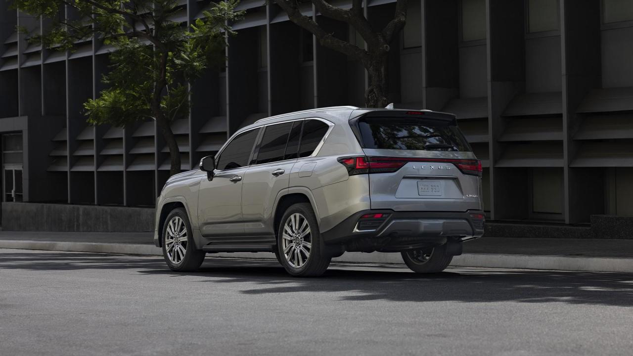 2022-Lexus-LX-6.jpg