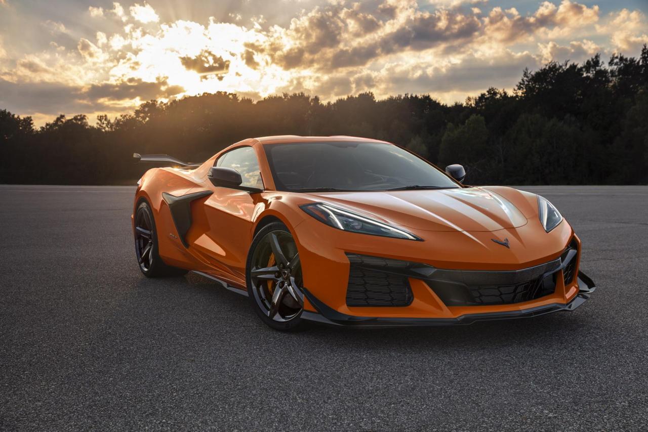 2023-Chevrolet-Corvette-Z06-001.jpg