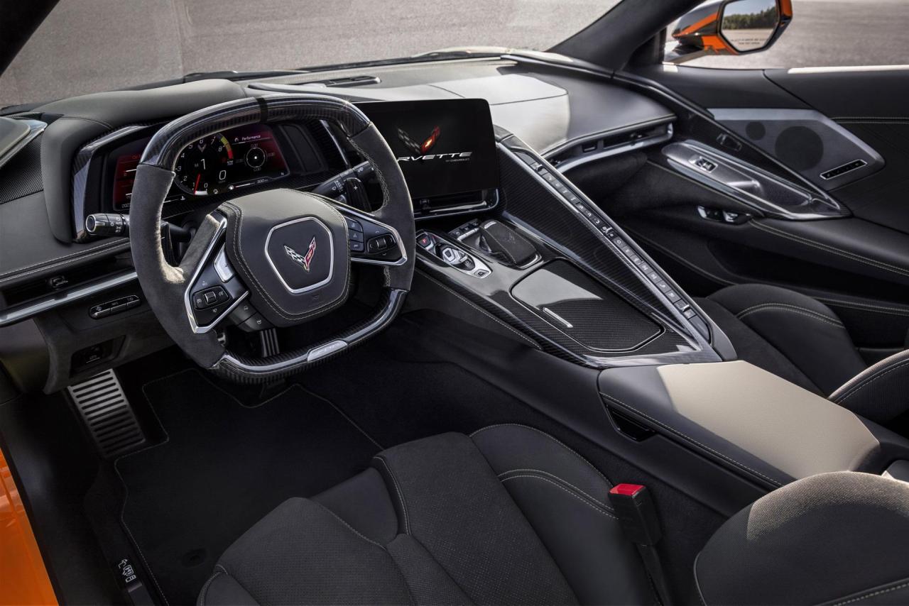 2023-Chevrolet-Corvette-Z06-007.jpg
