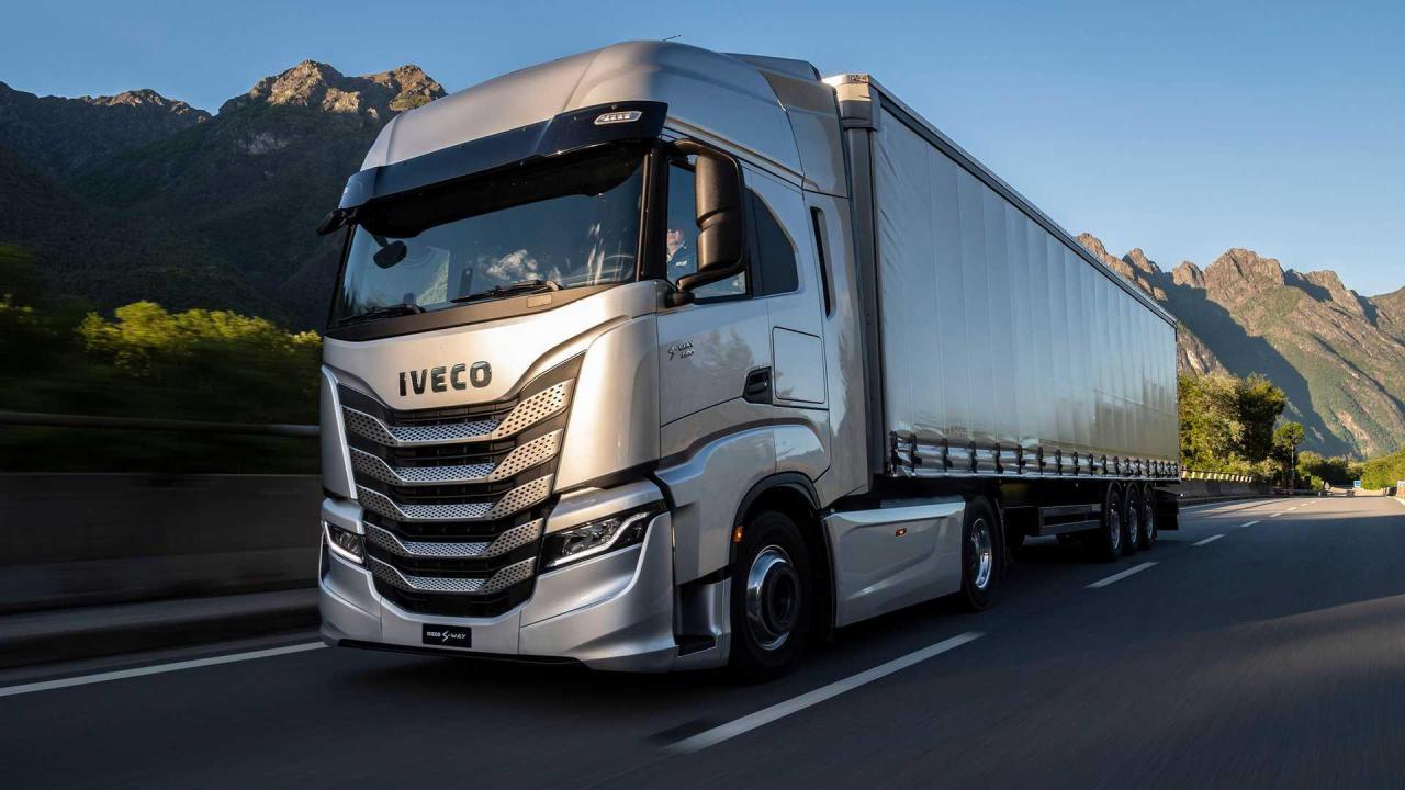 iveco-s-way-2021 (2).jpg