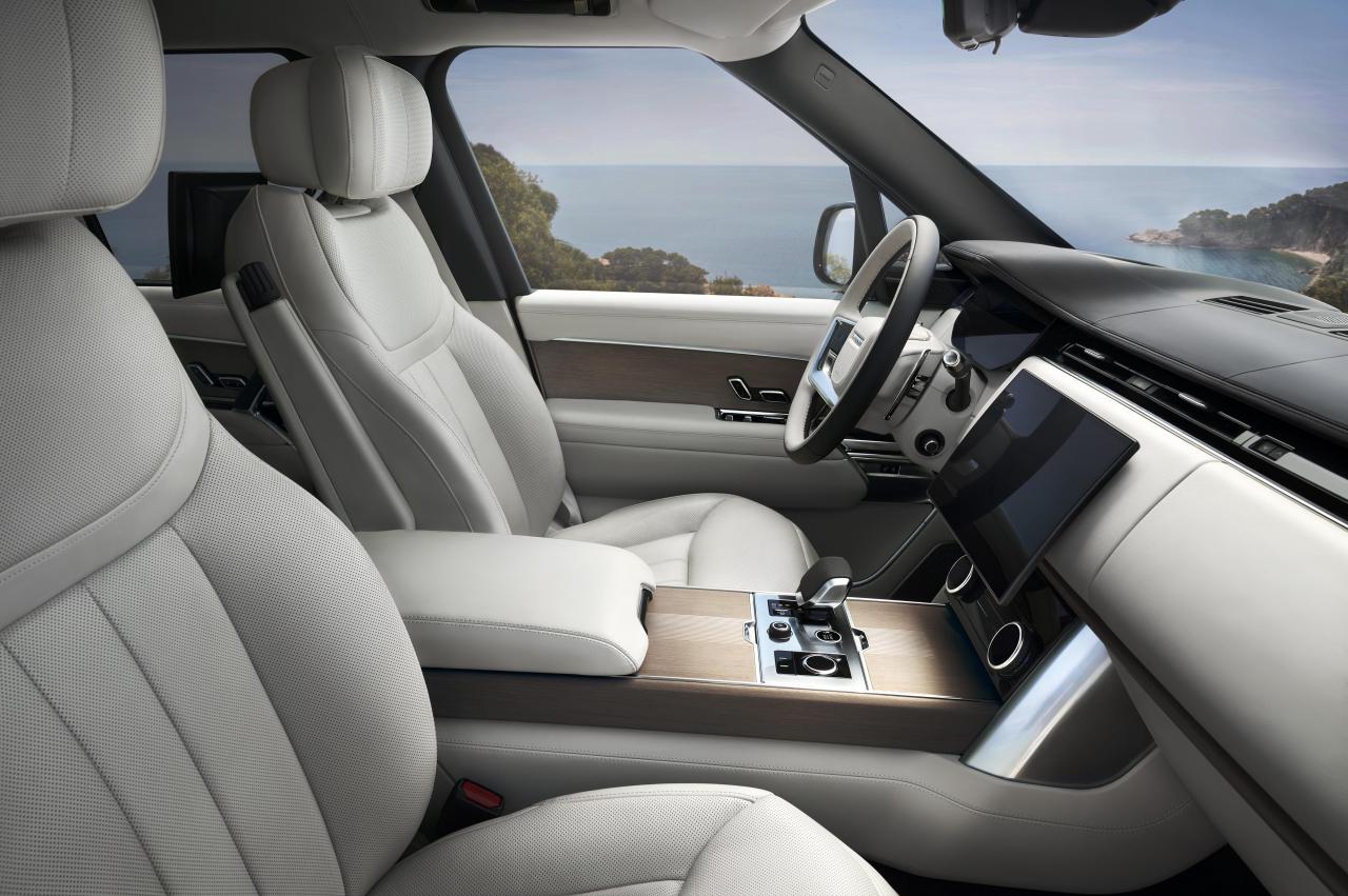 RR_22MY_01_Interior_261021_014.thumb.jpg.d6c8b49f41d20106900b4d7e712914bf.jpg