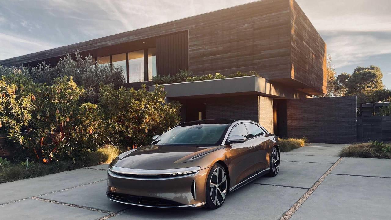 2022-lucid-air (1).jpg