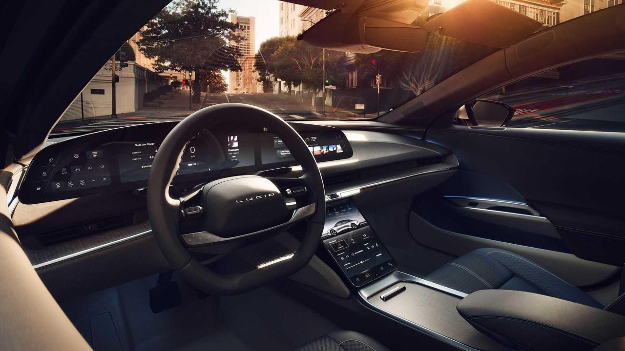 2022-lucid-air (9).jpg