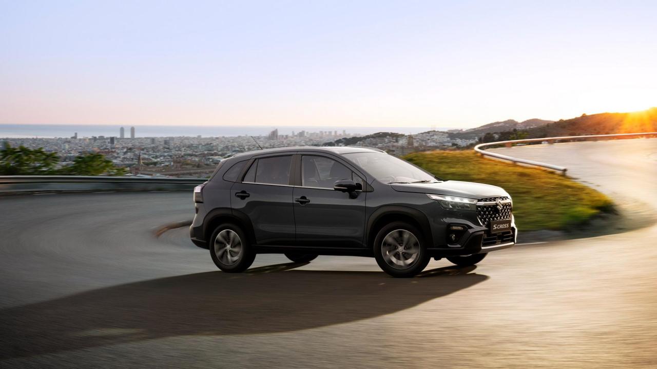 2022-Suzuki-S-Cross-7.jpg