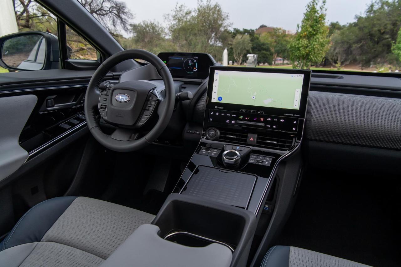 2023-Subaru-Solterra-30-1.jpg