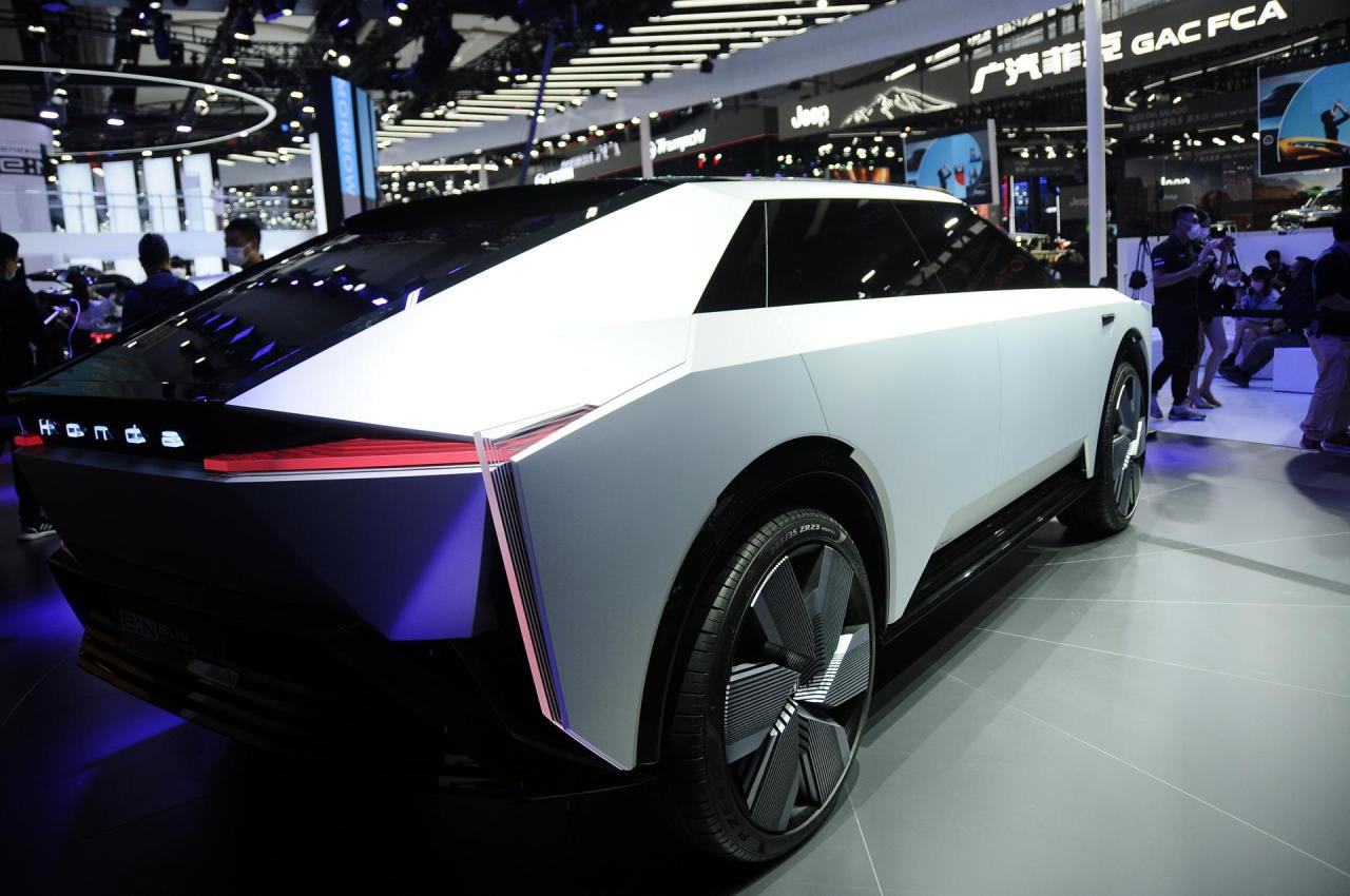 2024-Honda-e-N-SUV-Concept-1.thumb.jpg.ed73eac2515178f0c8fd9c009de320ed.jpg