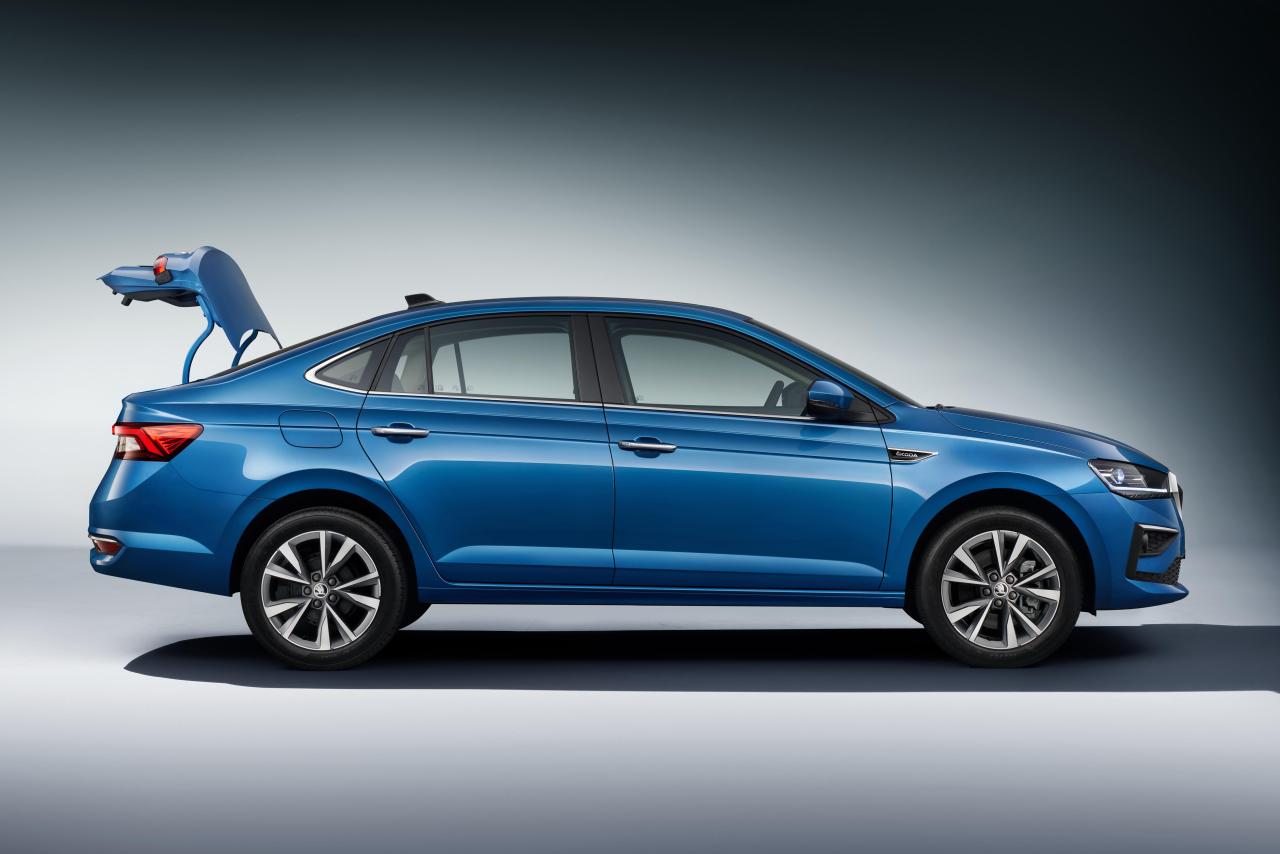33_SKODA_SLAVIA.thumb.jpg.ad12294079467af5f5954413de47a719.jpg