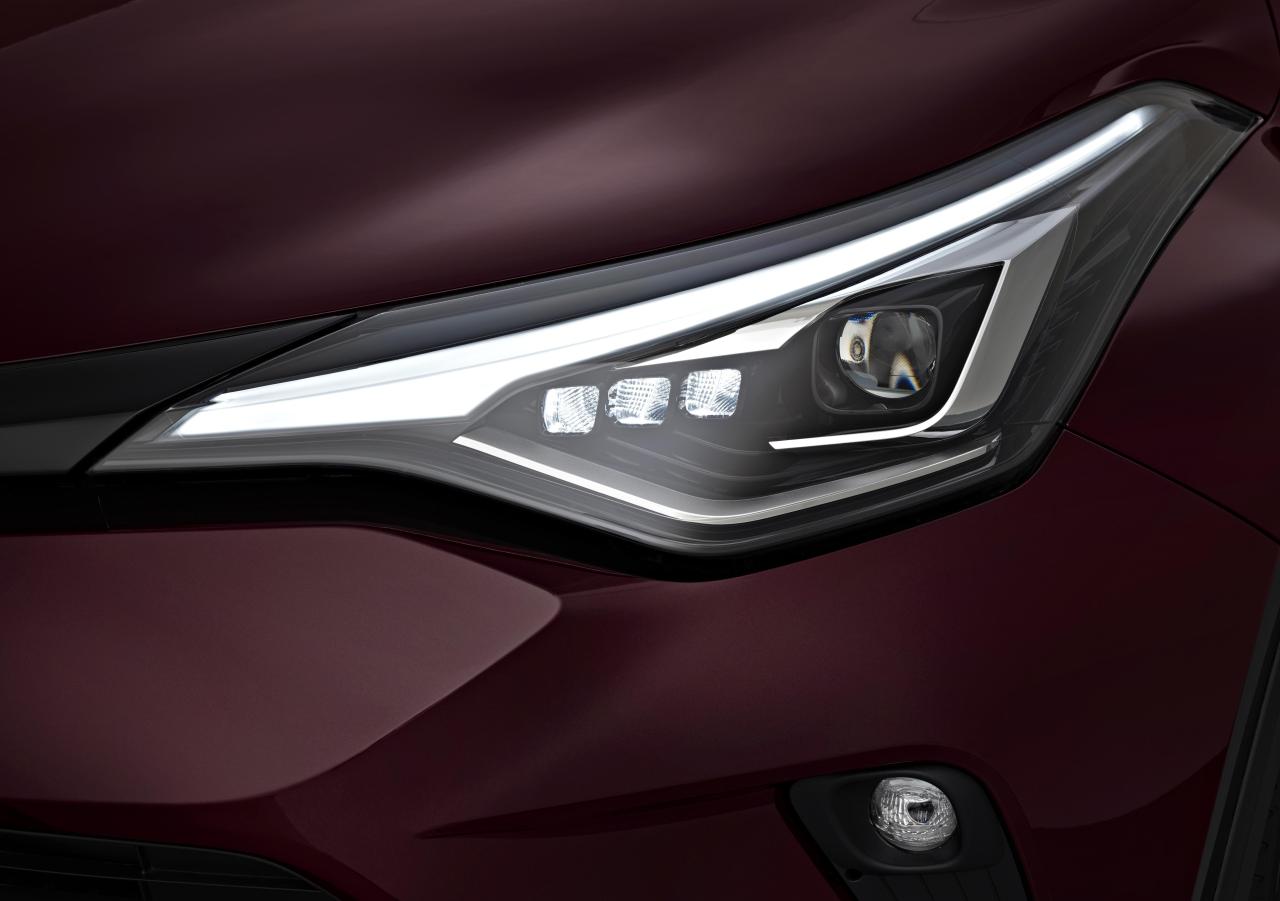 6toyotac-hrhybrid.jpg