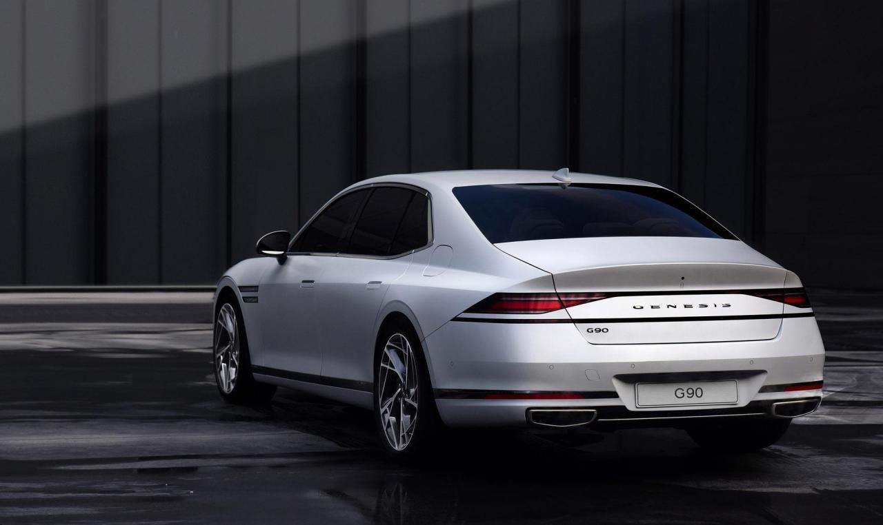 Genesis-G90-4.jpg