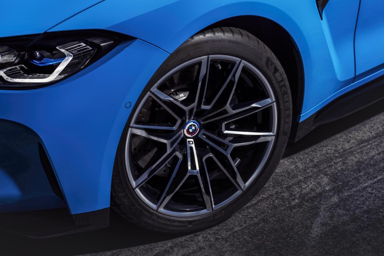 P90445343_highRes_bmw-m-emblem-11-2021.thumb.jpg.9d1a5ae90c230659049c028449bdaba9.jpg