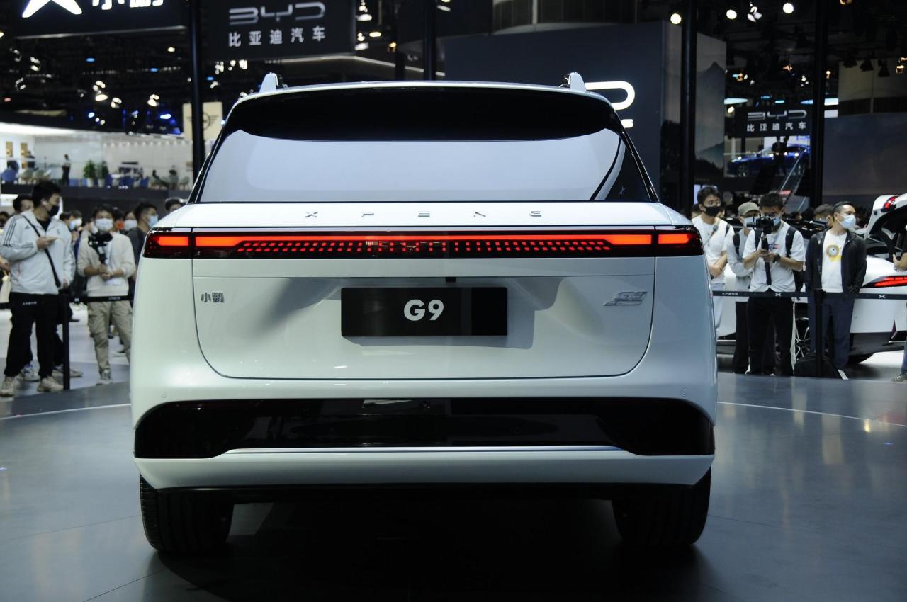 XPeng-G9-100.thumb.jpg.4d7157565e29844c4c70a172ee4fd0a7.jpg