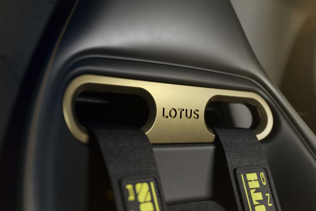 lotus_type_62-2_gold_leaf_by_radford_10.jpg