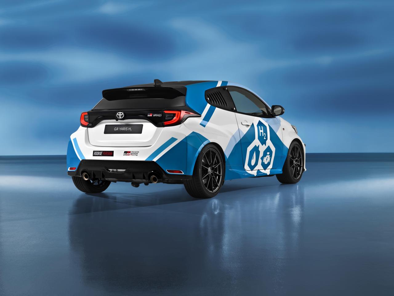 2021-kf3-gr-yaris-h2-hero-high-004-2.jpg