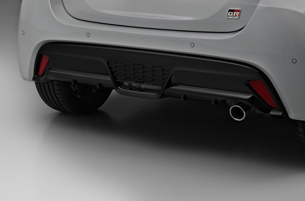 2021-kf3-yaris-gr-sport-details-high-003-2.jpg