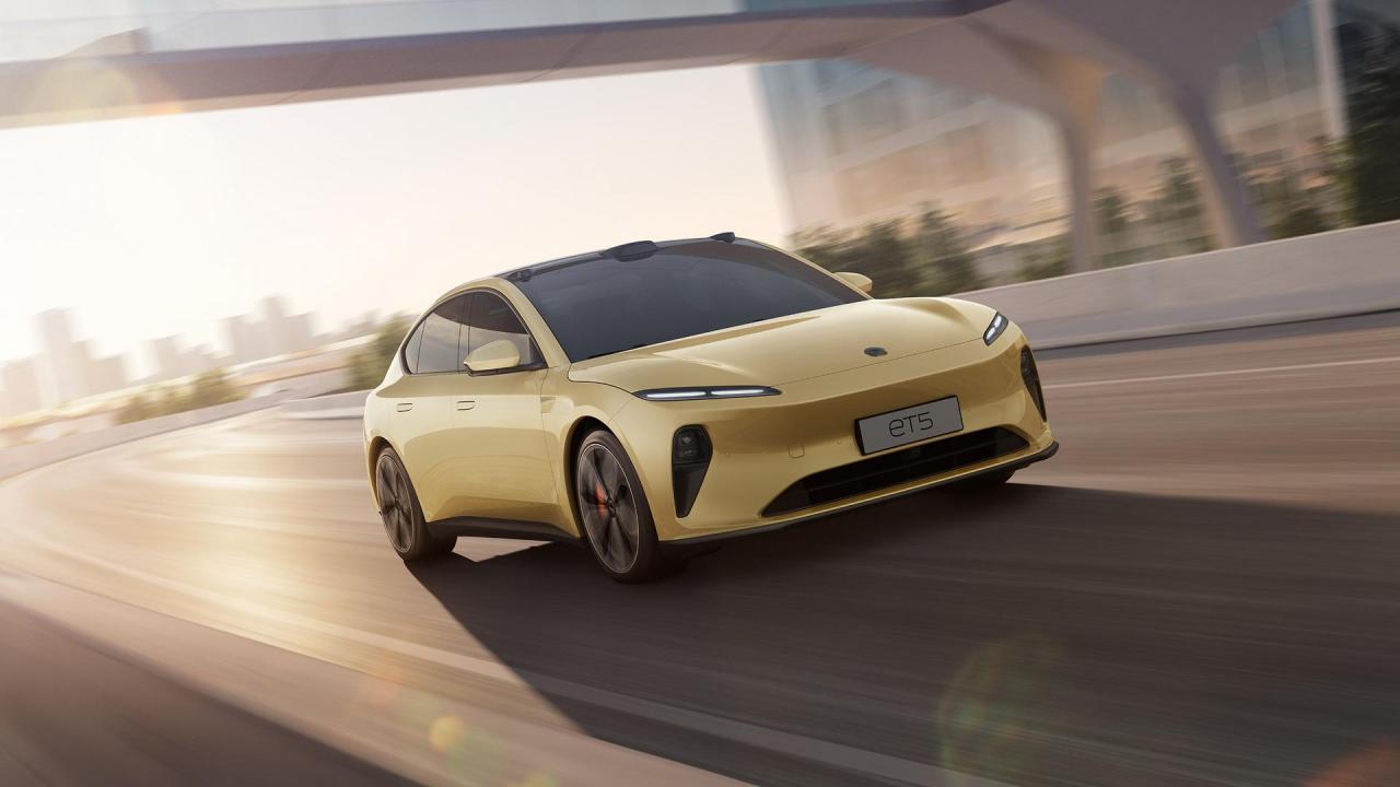 2023-Nio-ET5-Electric-Sedan-3.jpg