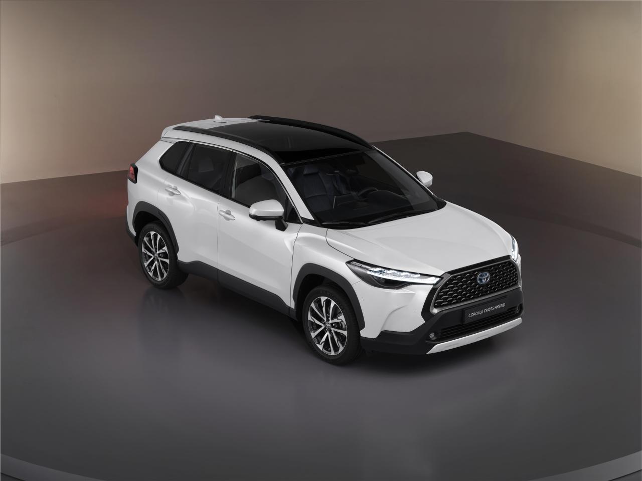 6corollacrosshybrid-2.jpg