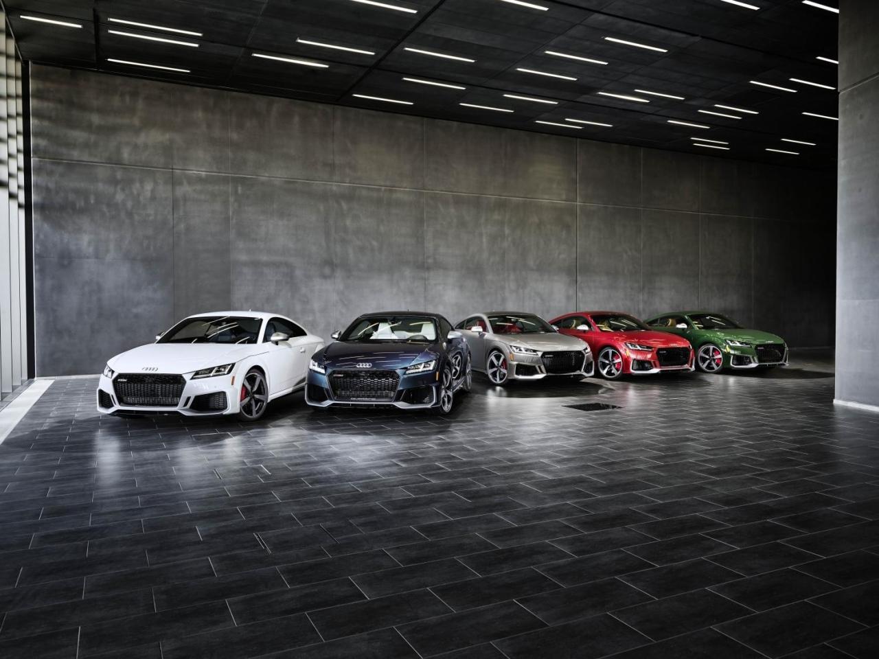 Small-9119-2022AudiTTRSHeritageEdition.thumb.jpg.ed2f30884ad0f62feb43bb46d0f1c499.jpg