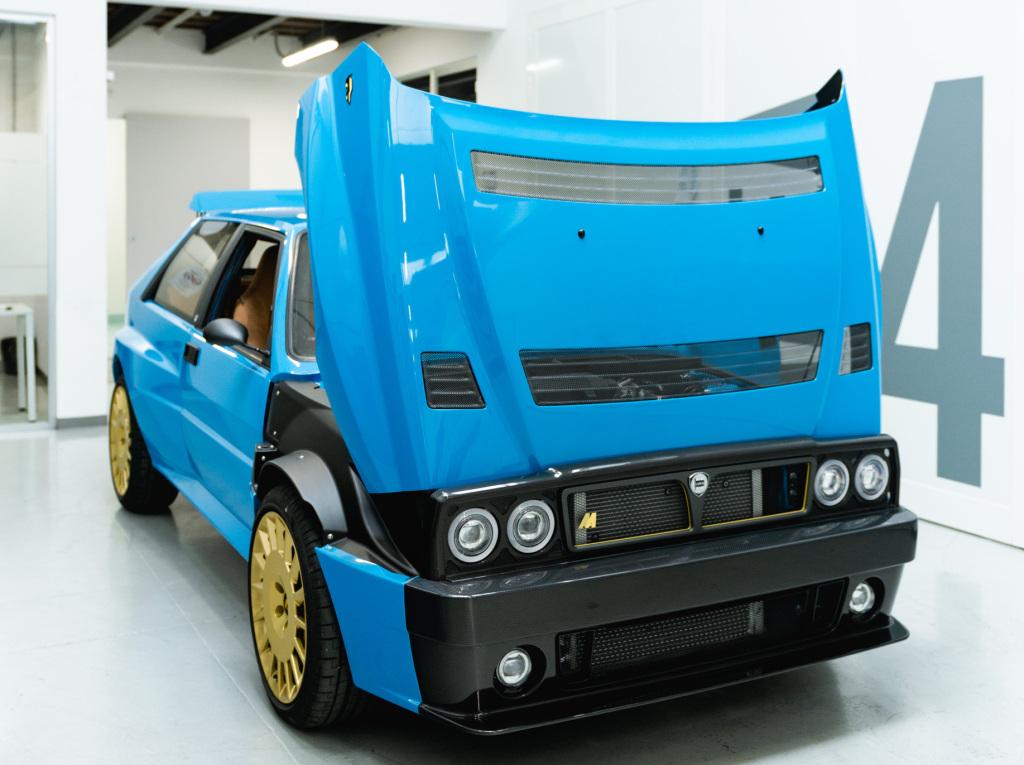 automobili_amos_delta_futurista_1_00a5038b072b055b.jpg.b505acc1f80addf16fe5a3a56337a40b.jpg