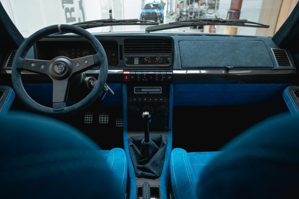 automobili_amos_delta_futurista_557.jpg.742a627fef257bc78fc7795ebce31d3e.jpg