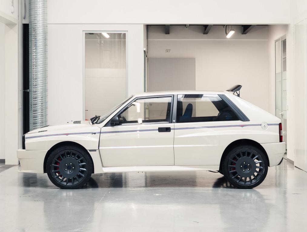 automobili_amos_delta_futurista_733_024e01750c07091b.jpg.508f418a7a154d6e988f762f3fbee094.jpg