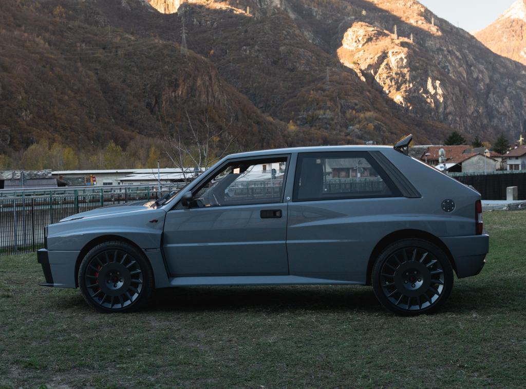 automobili_amos_delta_futurista_99_0236051608e90697.jpg.af670c5ac319da79cab775b58c1ee212.jpg