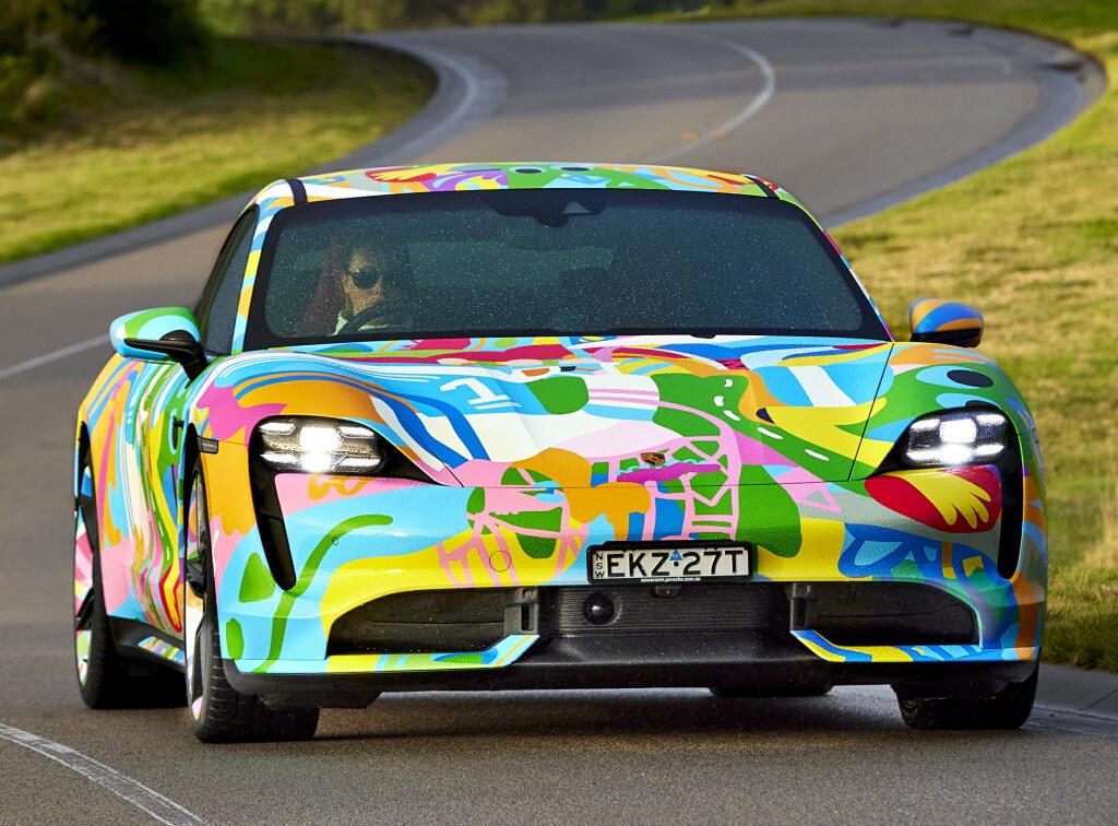 porsche_taycan_turbo_art_car_by_nigel_sense_8_047403510872063c.jpg